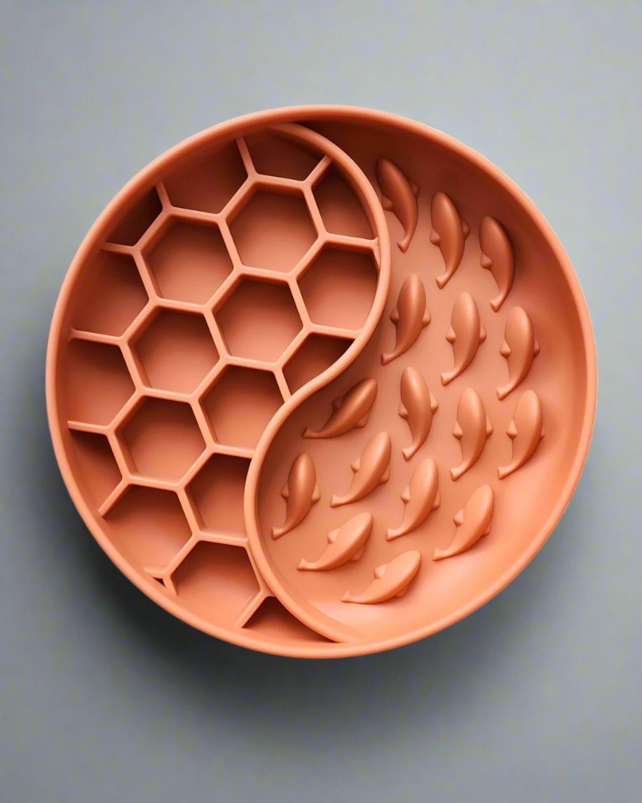 Honey Whale Slow Feeder